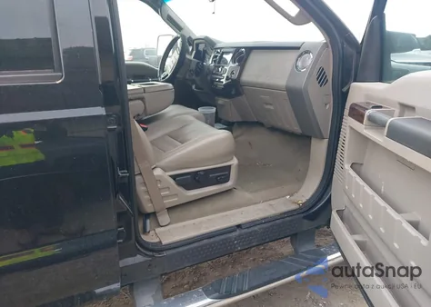 2008 Ford F-250 Fx4/Harley-Davidson/King Ranch/Lariat/Xl/Xlt z USA, uszkodzony, nr VIN 1FTSW21R08EA30601